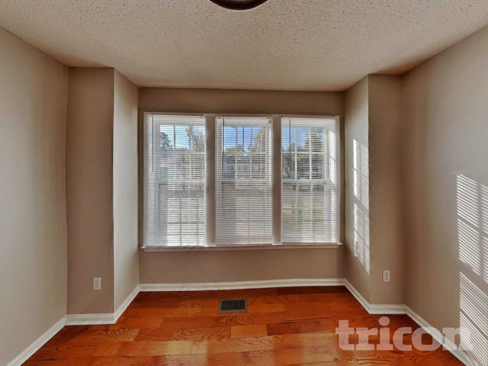 Building Photo - 121 Quiet Refuge Ln