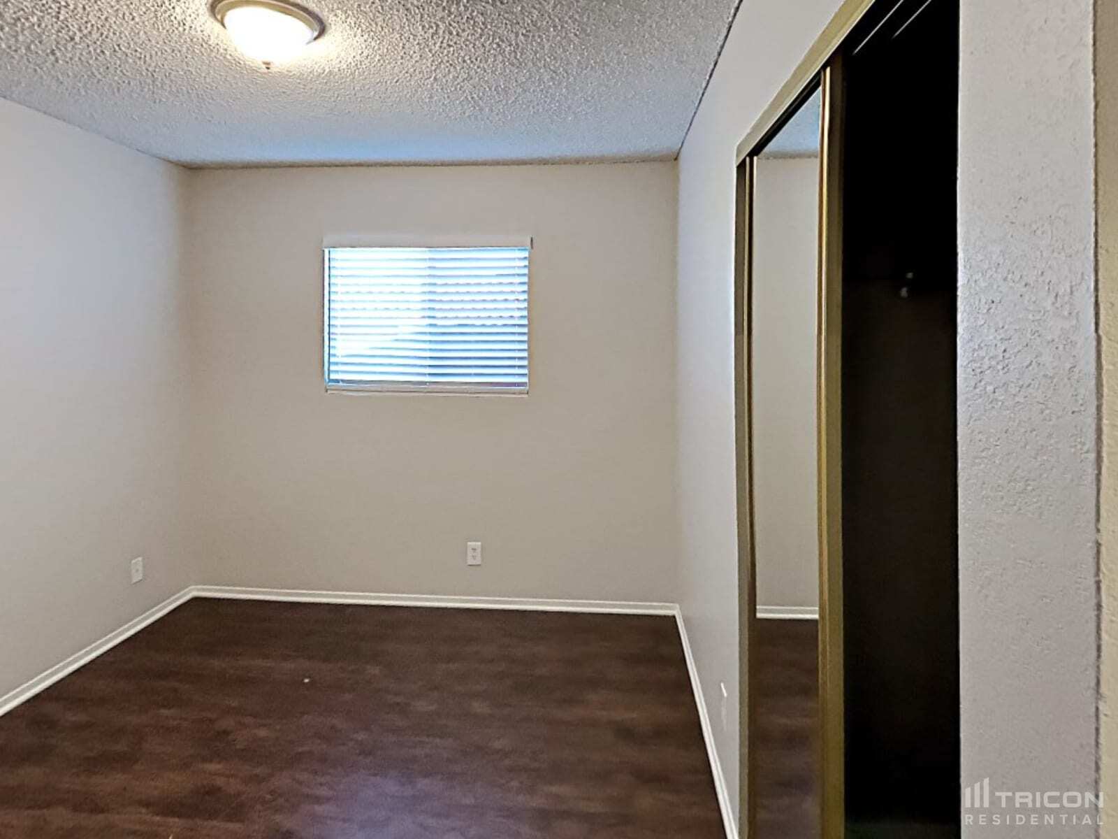 Building Photo - 104 Edelweiss St