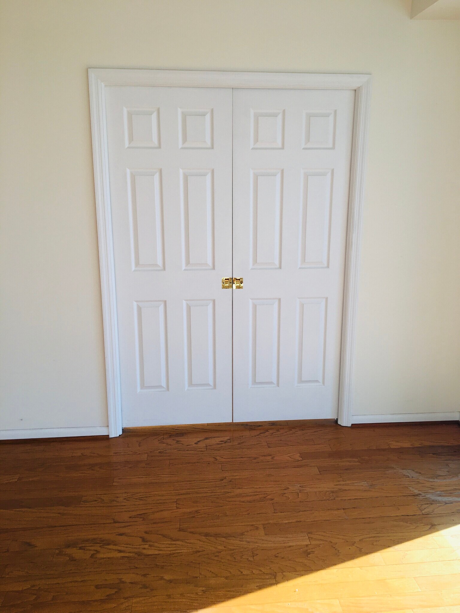 Building Photo - 2444 Madison Rd