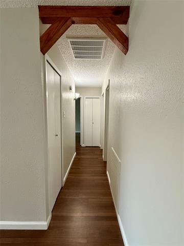 Building Photo - 1422 Bob White Dr