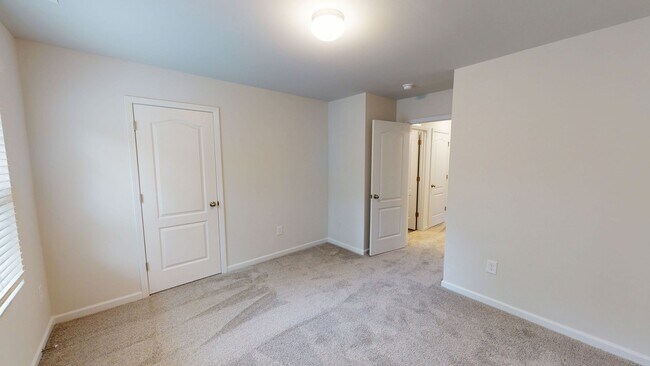 Building Photo - Pet Friendly 2023 Build in Convenient Location!