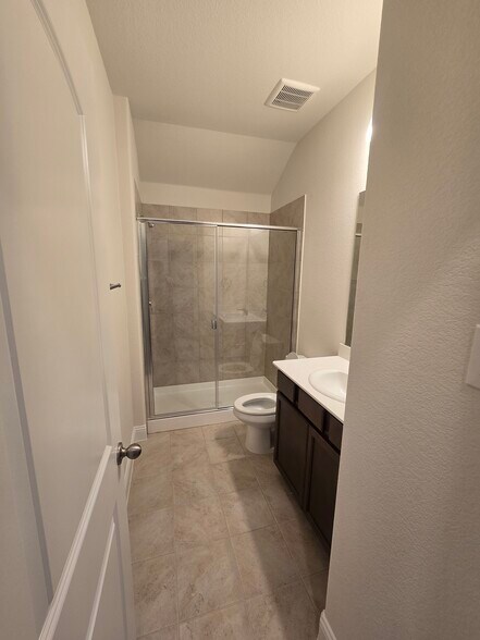 Building Photo - 849 Birdie Dr