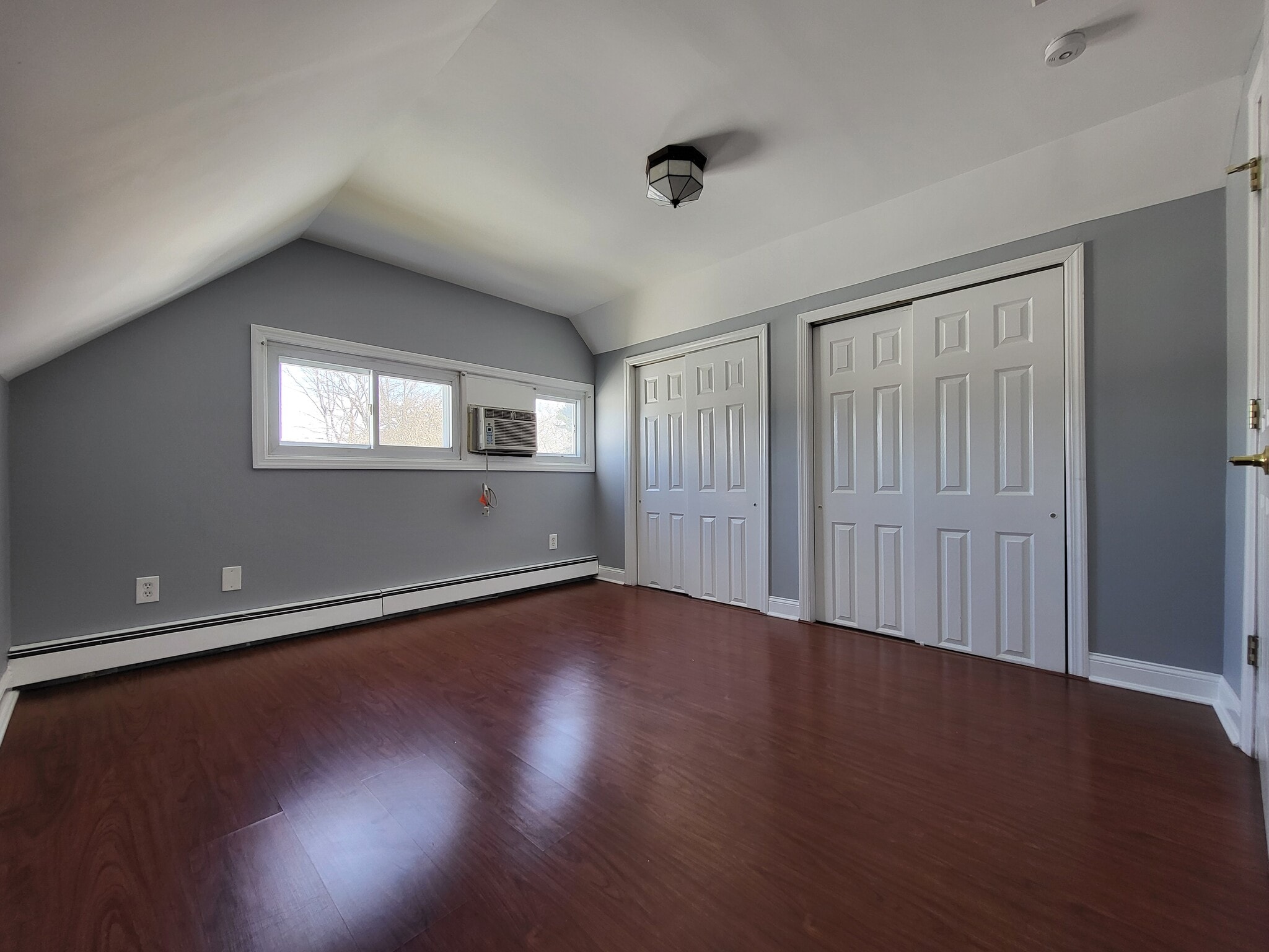 Bedroom - 2147 Salisbury Park Dr