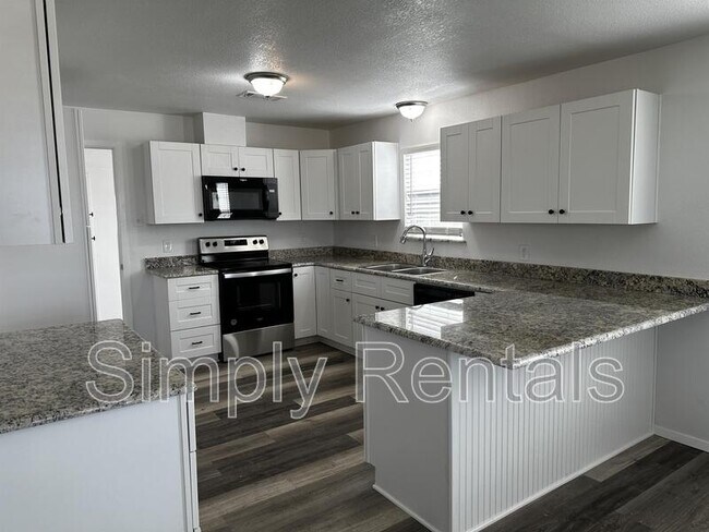 Building Photo - 1979 FM2649