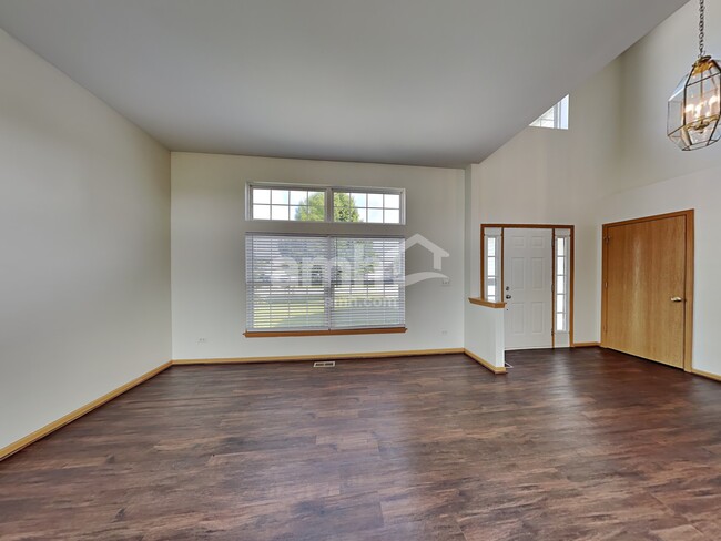 Building Photo - 20501 Kingsbrook Drive