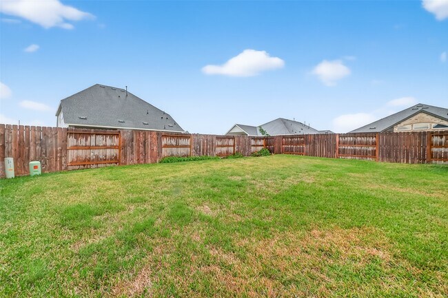 Building Photo - 2210 Cherry Brg Ln