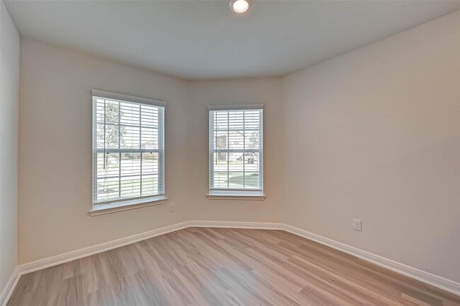 Building Photo - 20834 Solstice Point Dr