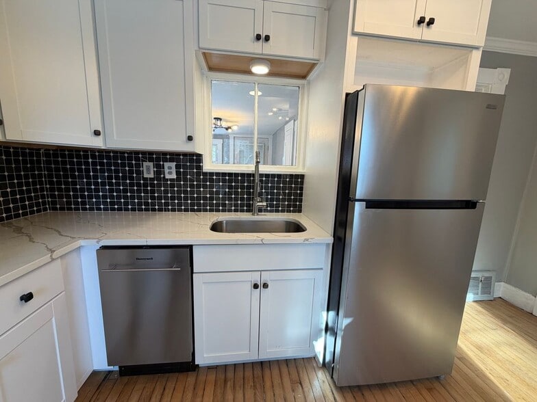 Building Photo - 66 Chestnut Hill Rd