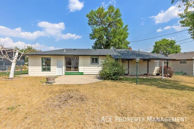 Building Photo - 209 Wedgewood Dr