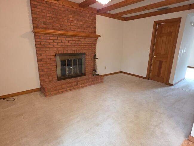 Building Photo - 42 Cavalier Ct