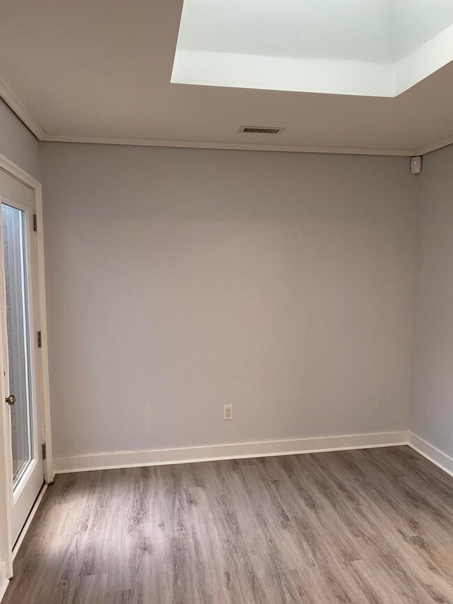 Building Photo - 2218 Graystone Dr