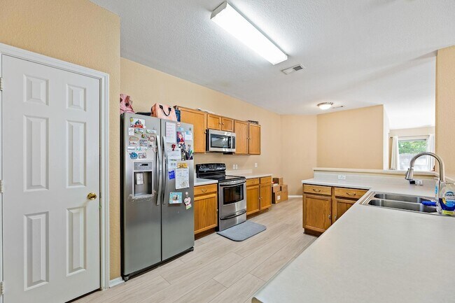 Building Photo - 1206 Parker Pl