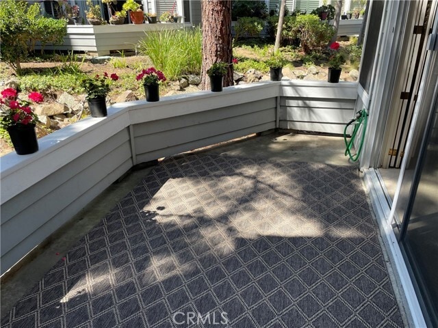 Building Photo - 253 Chesterfield
