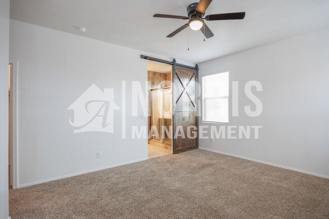 Building Photo - Beautiful Home in Mission Royale