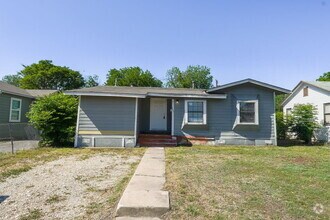 Building Photo - Casas De Kevin