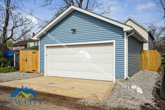 Building Photo - 2025 NEW YEAR'S SPECIAL! No App Fee! Newly Built Home! 3 Beds, 2.5 Baths, 2 Car Garage!