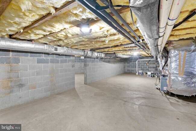 Building Photo - 19451 Youngs Cliff Rd