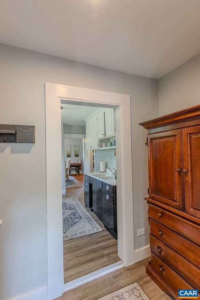 Building Photo - 5165 Three Notch'd Rd