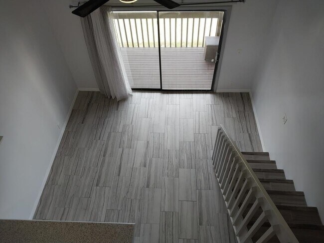 Building Photo - 1255 Ponce Island Dr