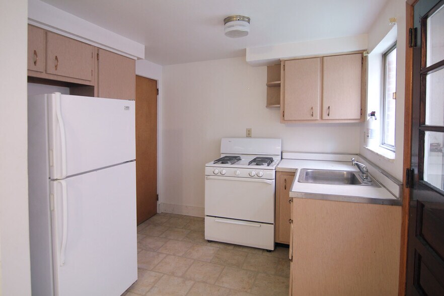 Building Photo - 432 Franklin Ave