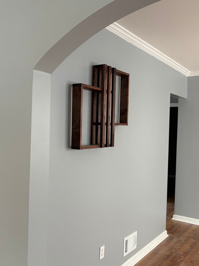 Building Photo - 15886 Northlawn St