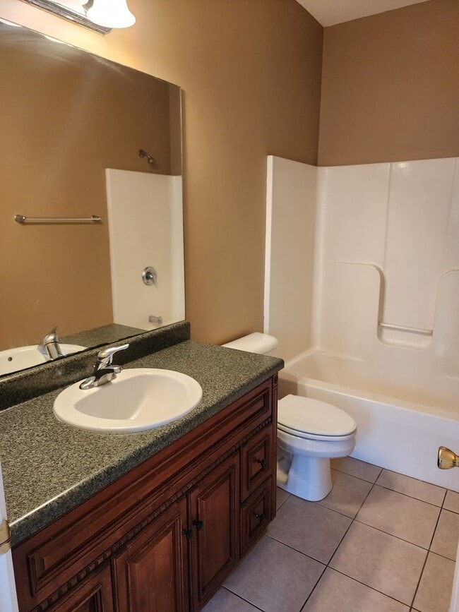 Building Photo - 122 Governors Blvd