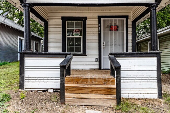 Building Photo - 631 Potomac St