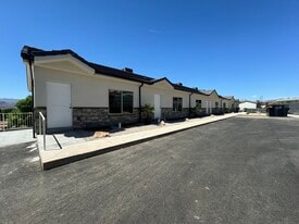 Building Photo - 435 N Stone Mountain Dr