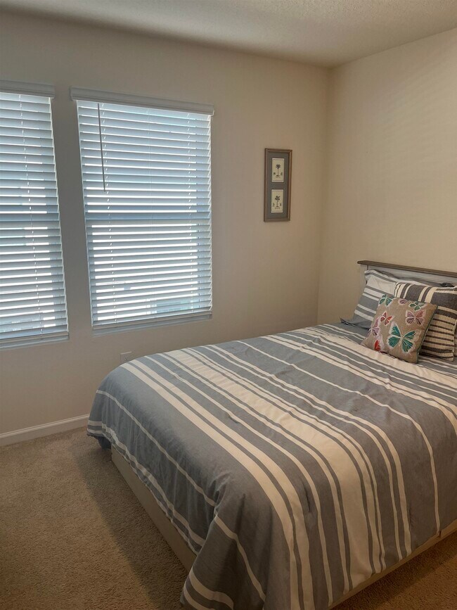 Building Photo - 94 Red House Cir