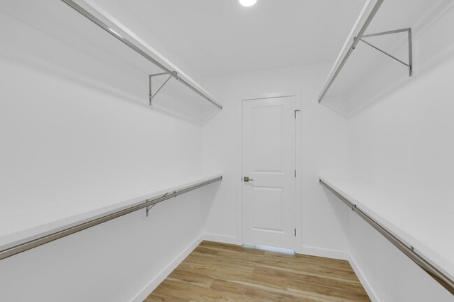 Building Photo - 2515 Gamez Dr