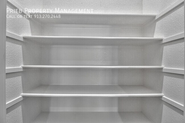 Building Photo - 8845 Findley St