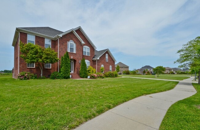 Building Photo - Discover your dream home in Virginia Beach!