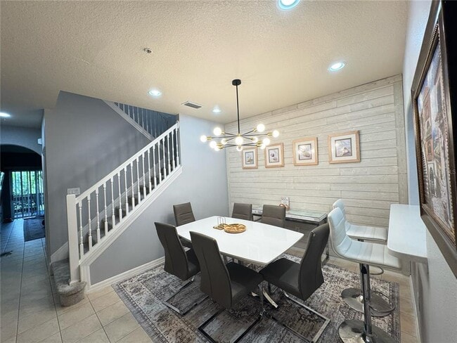 Building Photo - 12350 Destiny Dr