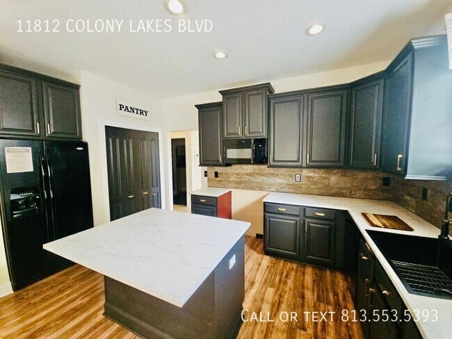 Building Photo - 11812 Colony Lakes Blvd