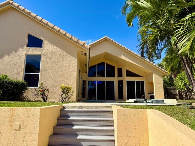 Building Photo - 400 Corsair Dr