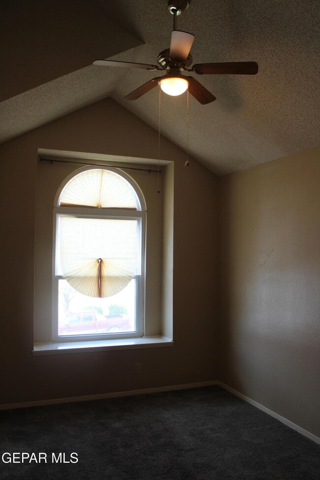 Building Photo - 6832 Canyon View Ln
