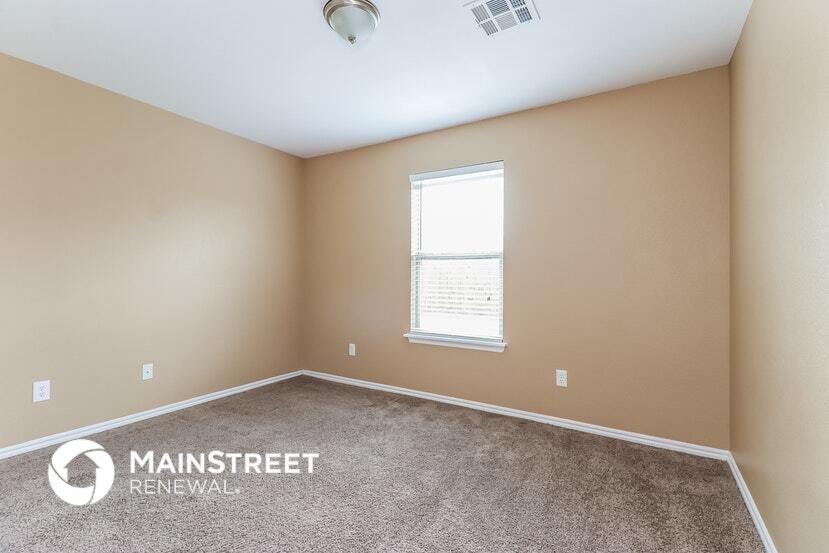 Building Photo - 2708 Edgemere Dr