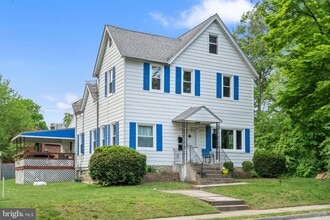 Building Photo - 95 W Greenwood Ave