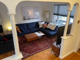 Building Photo - 3446 Corlear Ave