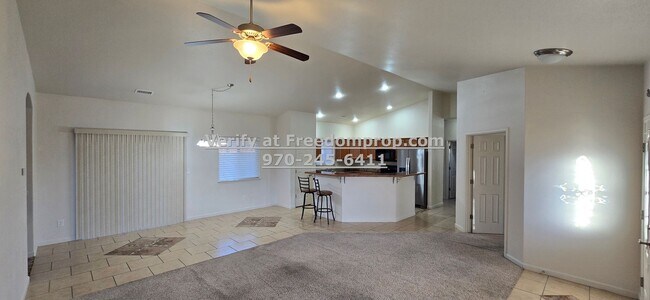 Building Photo - Newer 4 Bedroom 2 Bath Fruita