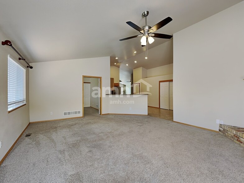 Building Photo - 7606 Cholla Ct