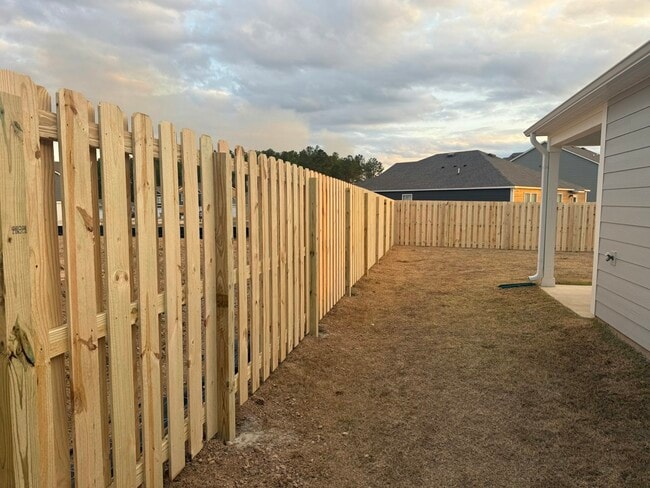 Building Photo - 505 Saddlewood Cv