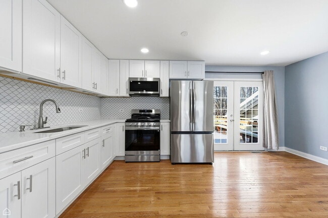 Building Photo - 22180 Navaho Ave