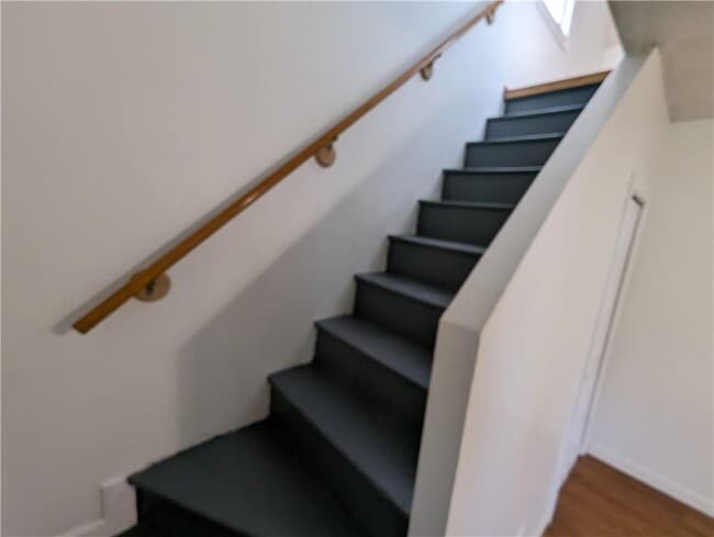 Building Photo - 61 Utton Ave