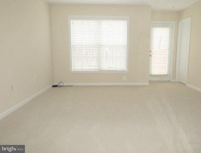 Building Photo - 1622 White Oak Vista Dr