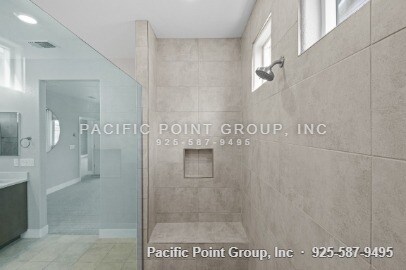 Building Photo - 285 Bear Creek Dr