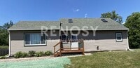 Building Photo - Availablae July 1st 4 Bedroom 2 Bath Single Family Home in Rochester