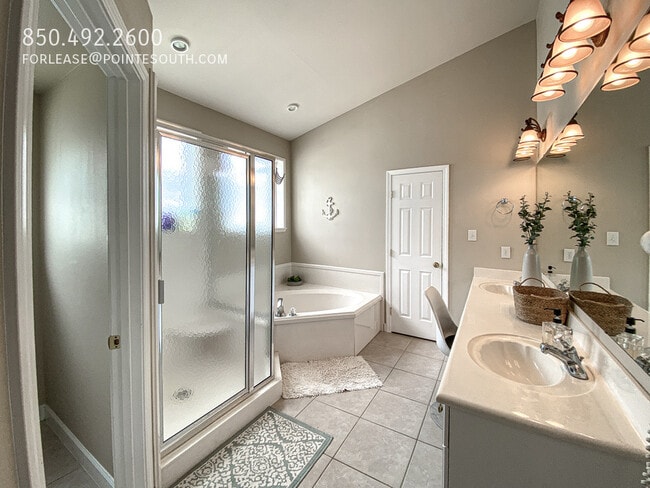Building Photo - 25209 Windward Pl