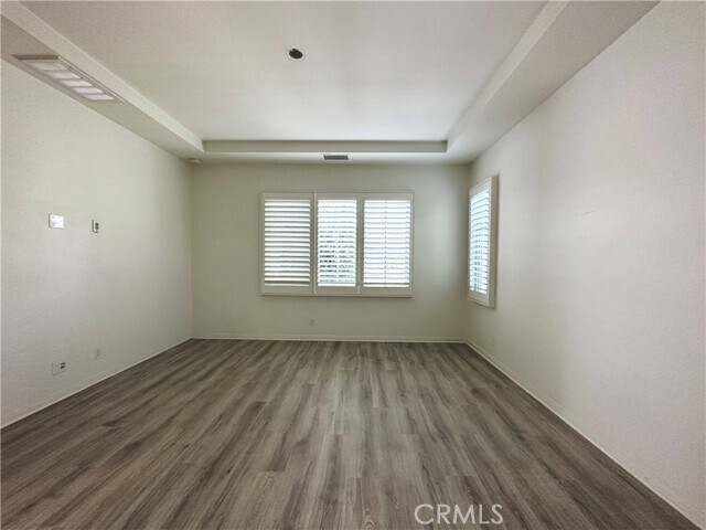 Building Photo - 38 Lupari