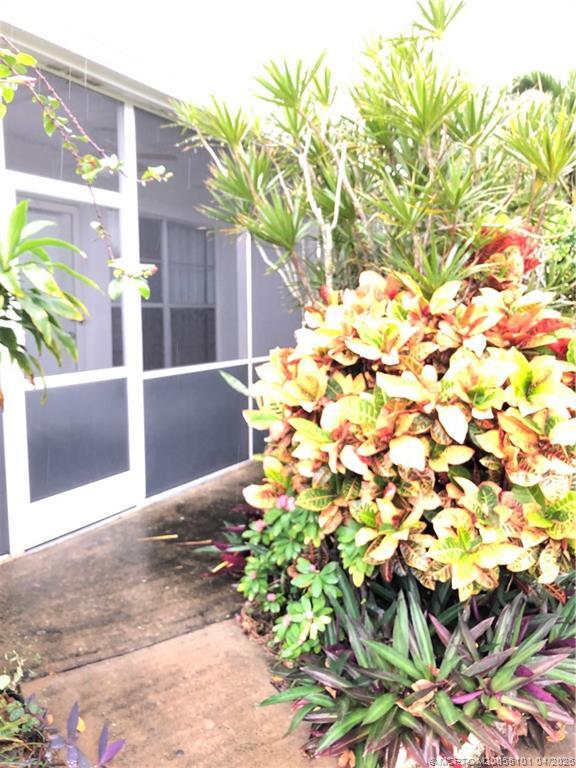 Building Photo - 2124 SE Edler Dr